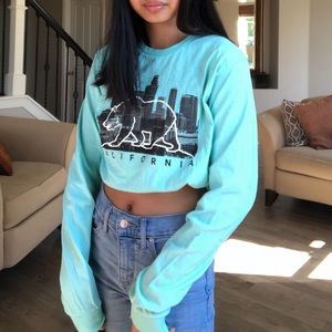 California T-Shirt Crewneck